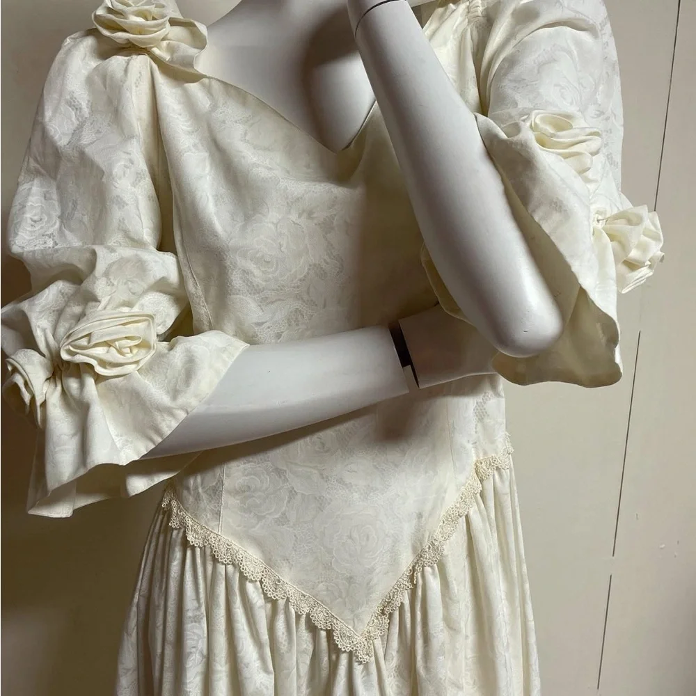 1980s Ivory Floral Jacquard Puff-Sleeve Dress - Picture 2 of 5